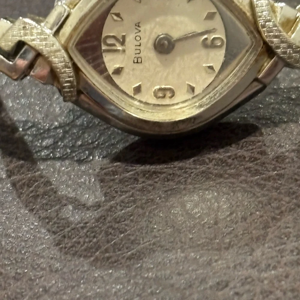 Bulova‎ Vintage Cocktail Women's Watch 10K Gold Rolled Case. Needs Repaired